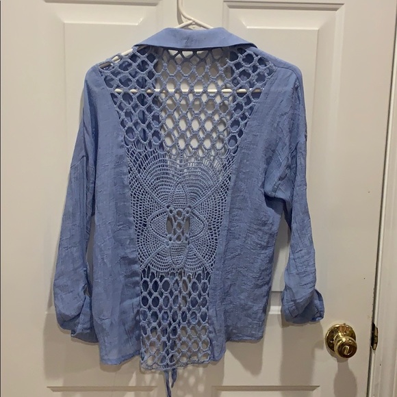 Baby blue front tie blouse - Picture 3 of 4